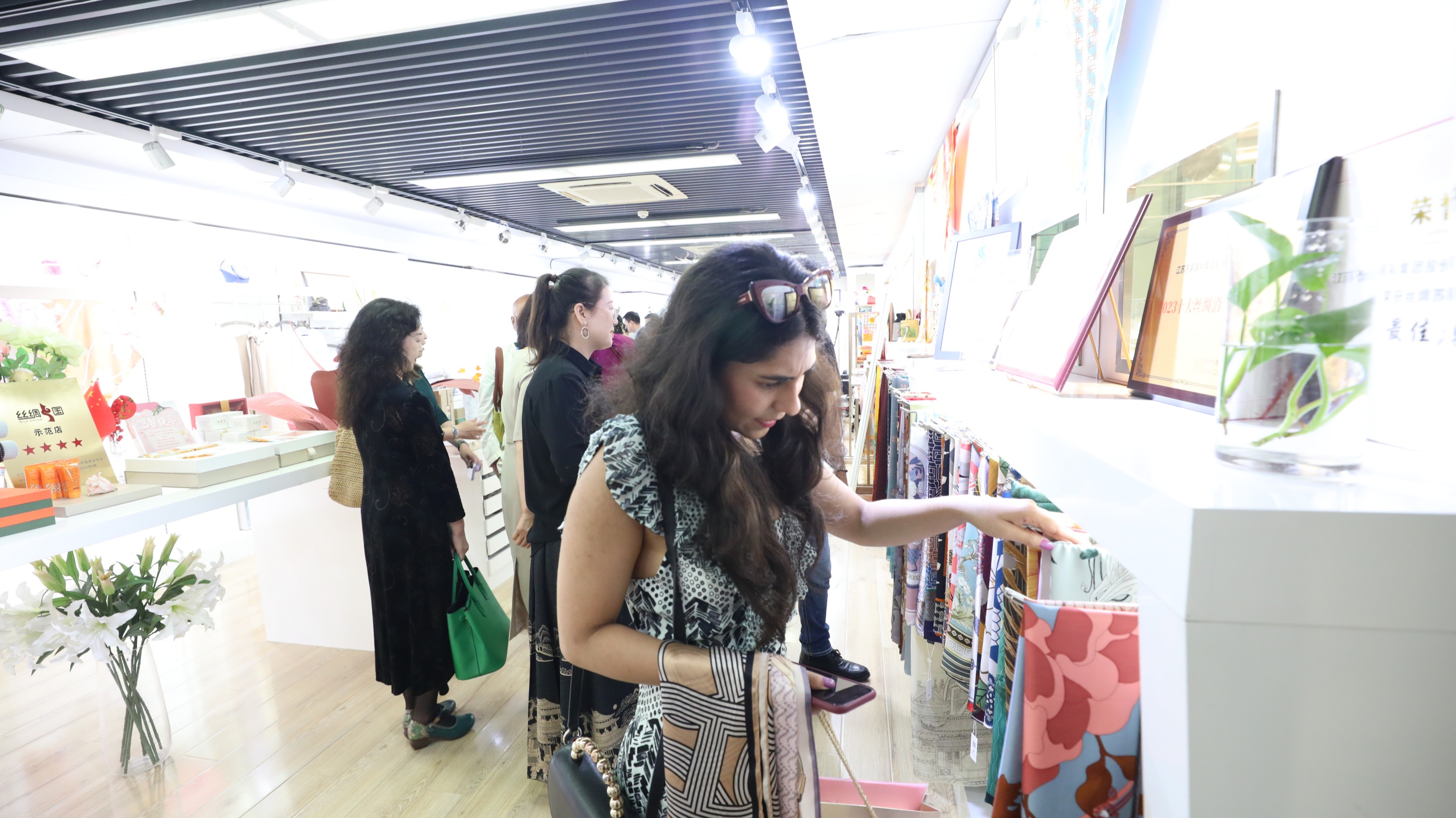 1722329649141157.jpg 4_副本.jpg